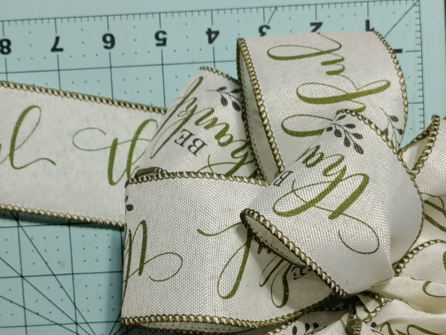 Wired Olive Green and Cream Be Thankful Bow