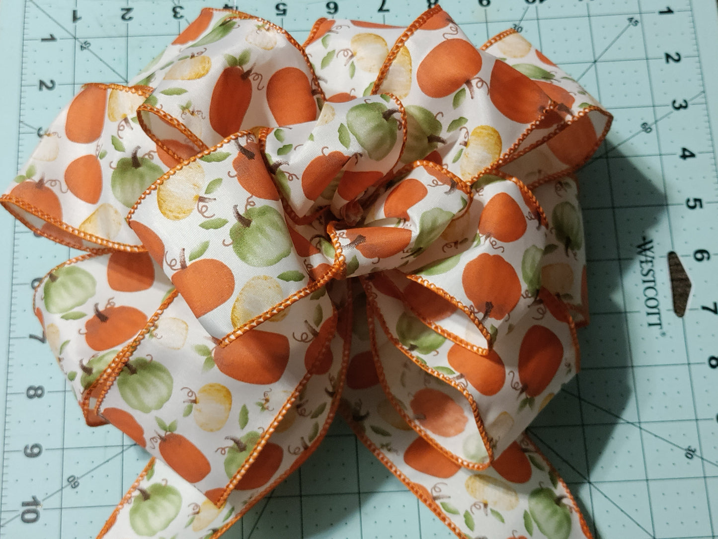 Wired Pumpkins Bow with Tail