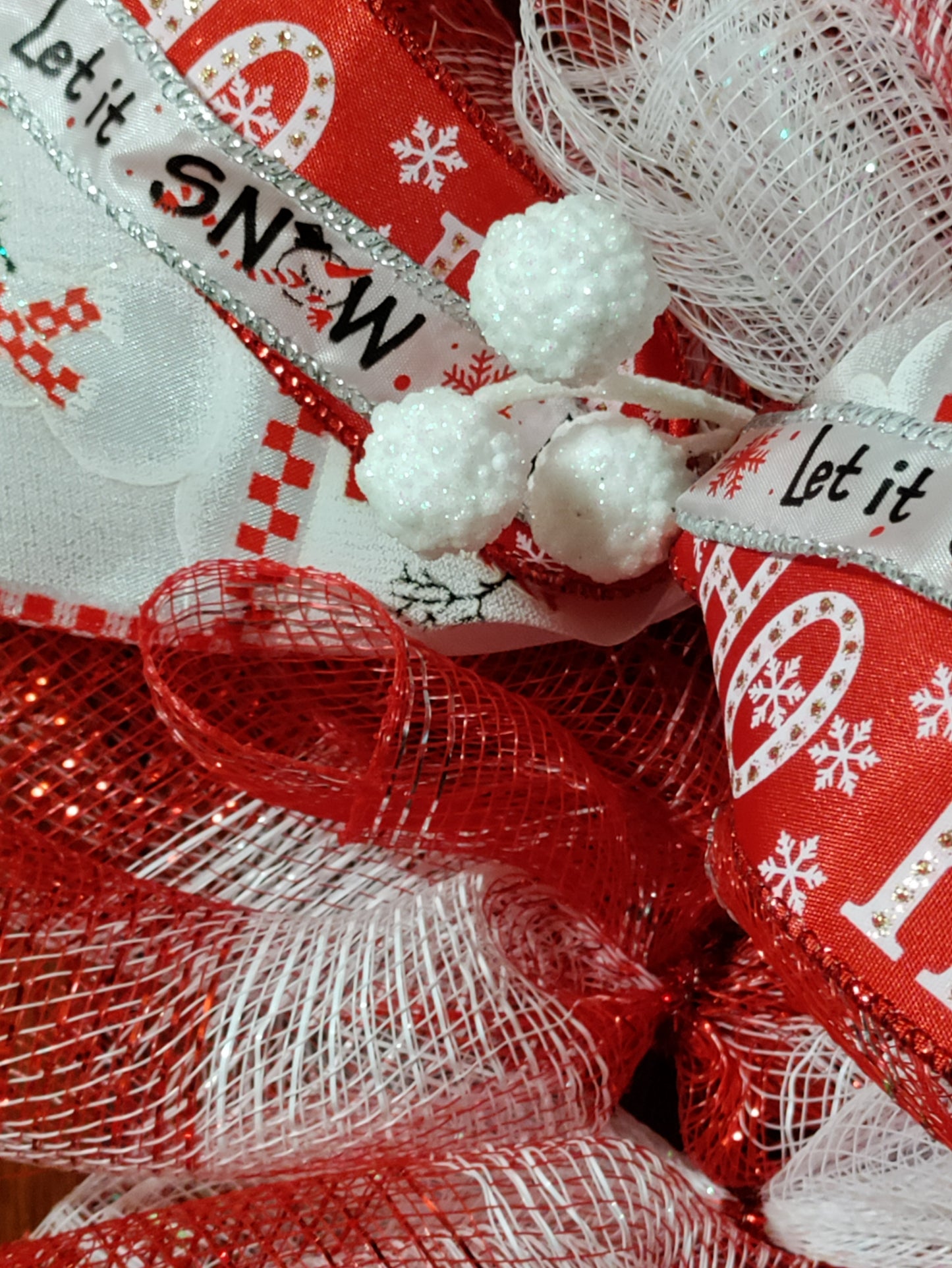 Red and White Christmas Wreath