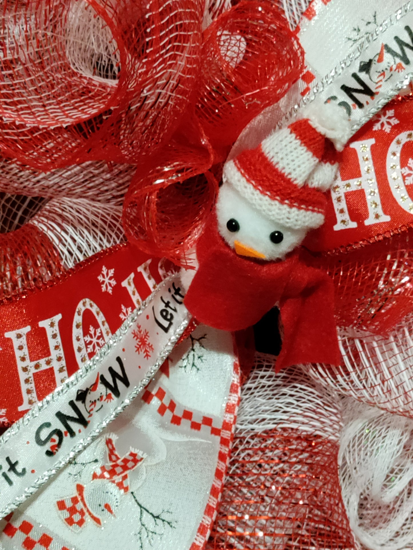 Red and White Christmas Wreath