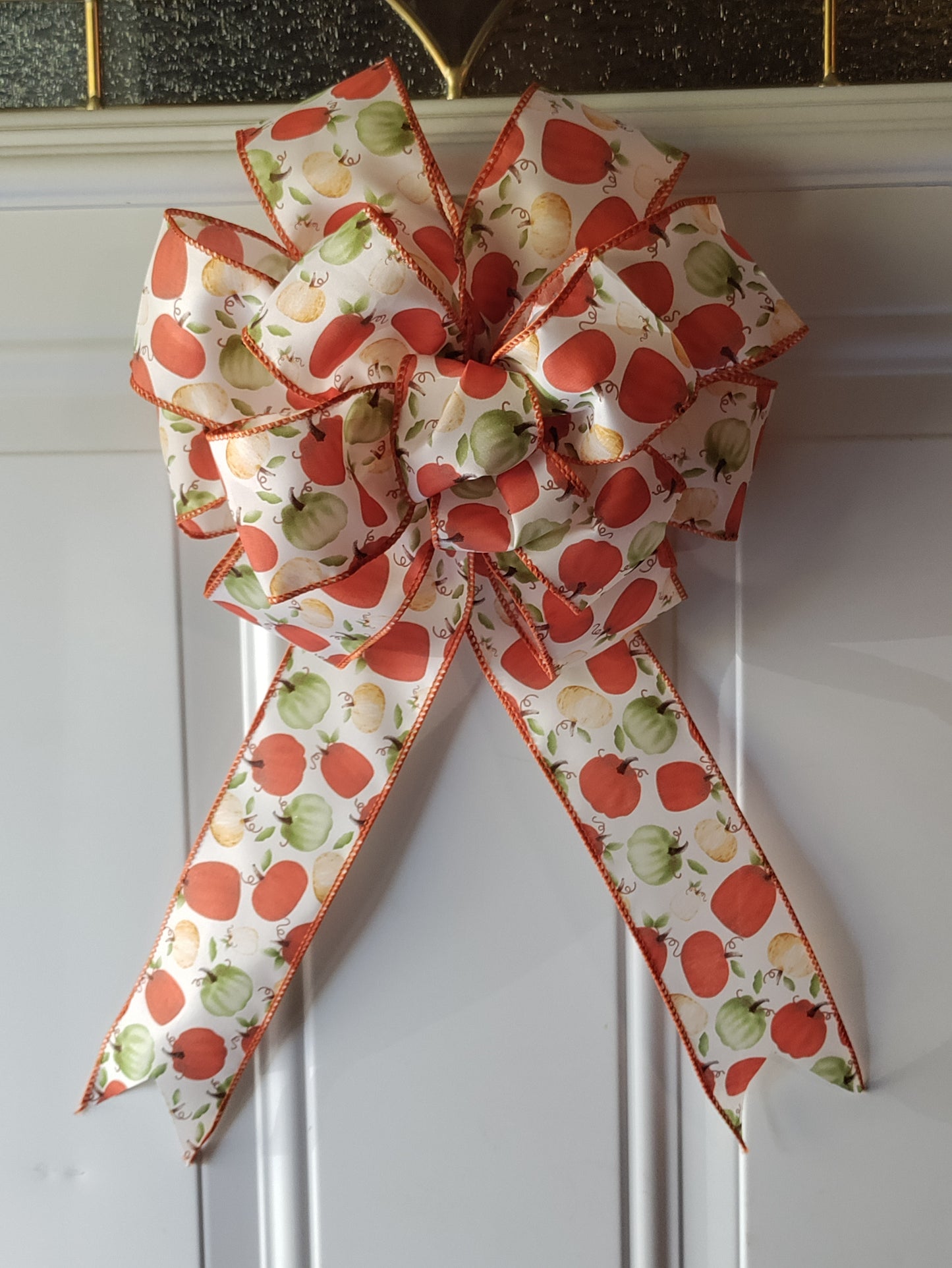 Wired Pumpkins Bow with Tail