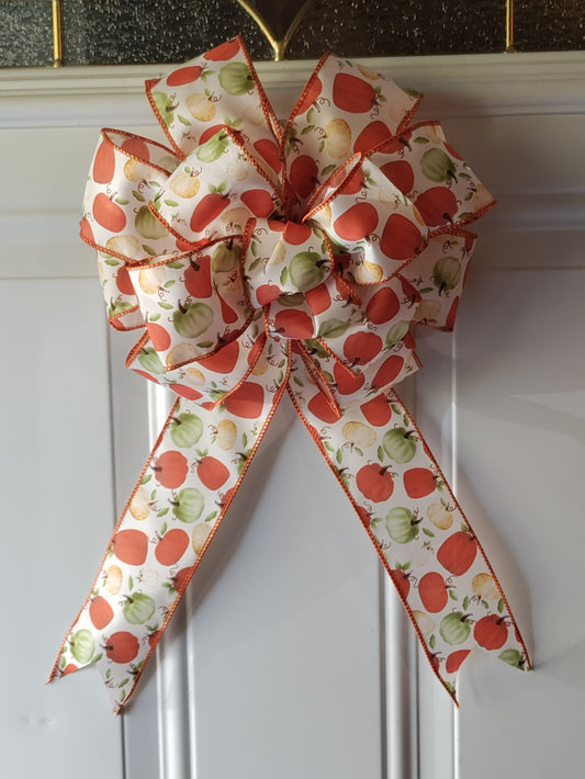 Wired Pumpkins Bow with Tail